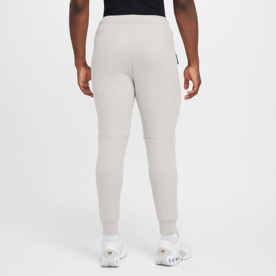 Tech Essential TF+ Jogger Erkek Eşofman Altı