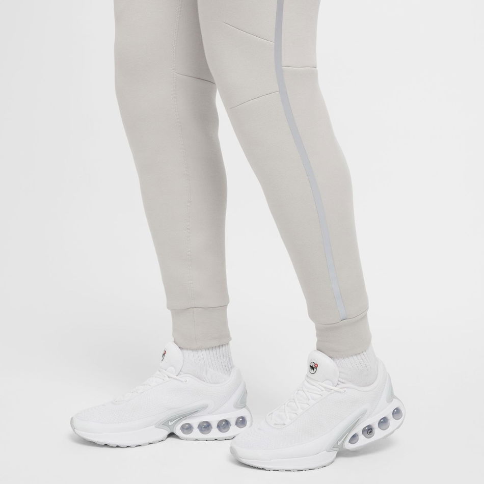 Tech Essential TF+ Jogger Erkek Eşofman Altı