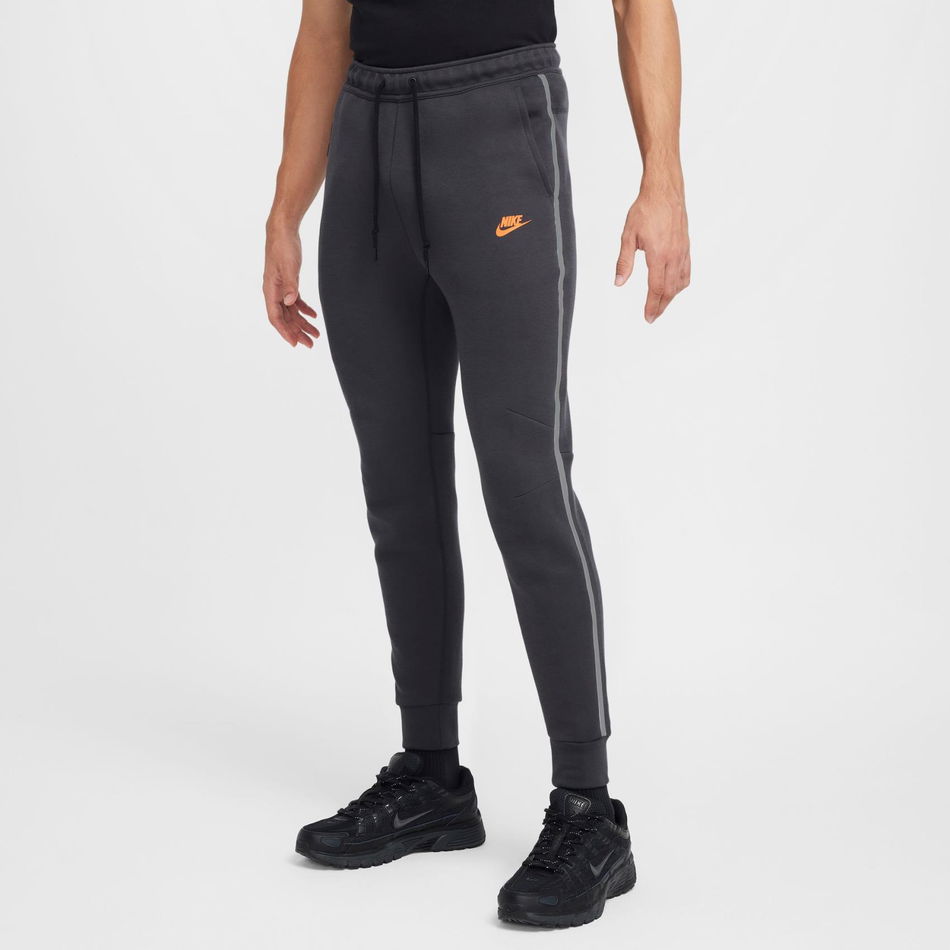 Tech Essential TF+ Jogger Erkek Eşofman Altı