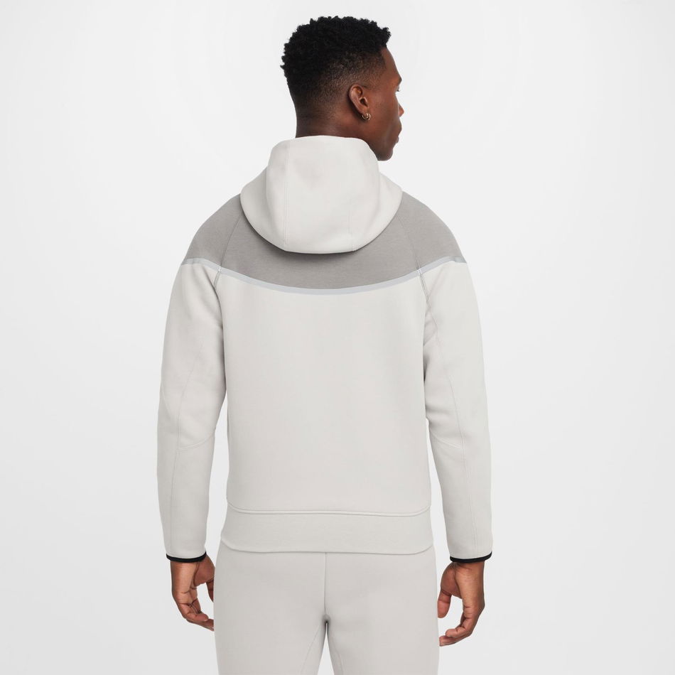 Tech Essential TF+ Windrunner Erkek Sweatshirt