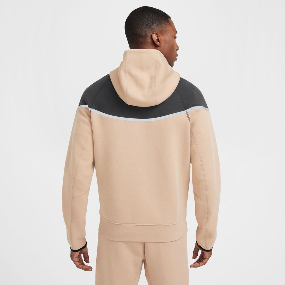 Tech Essential TF+ Windrunner Erkek Sweatshirt