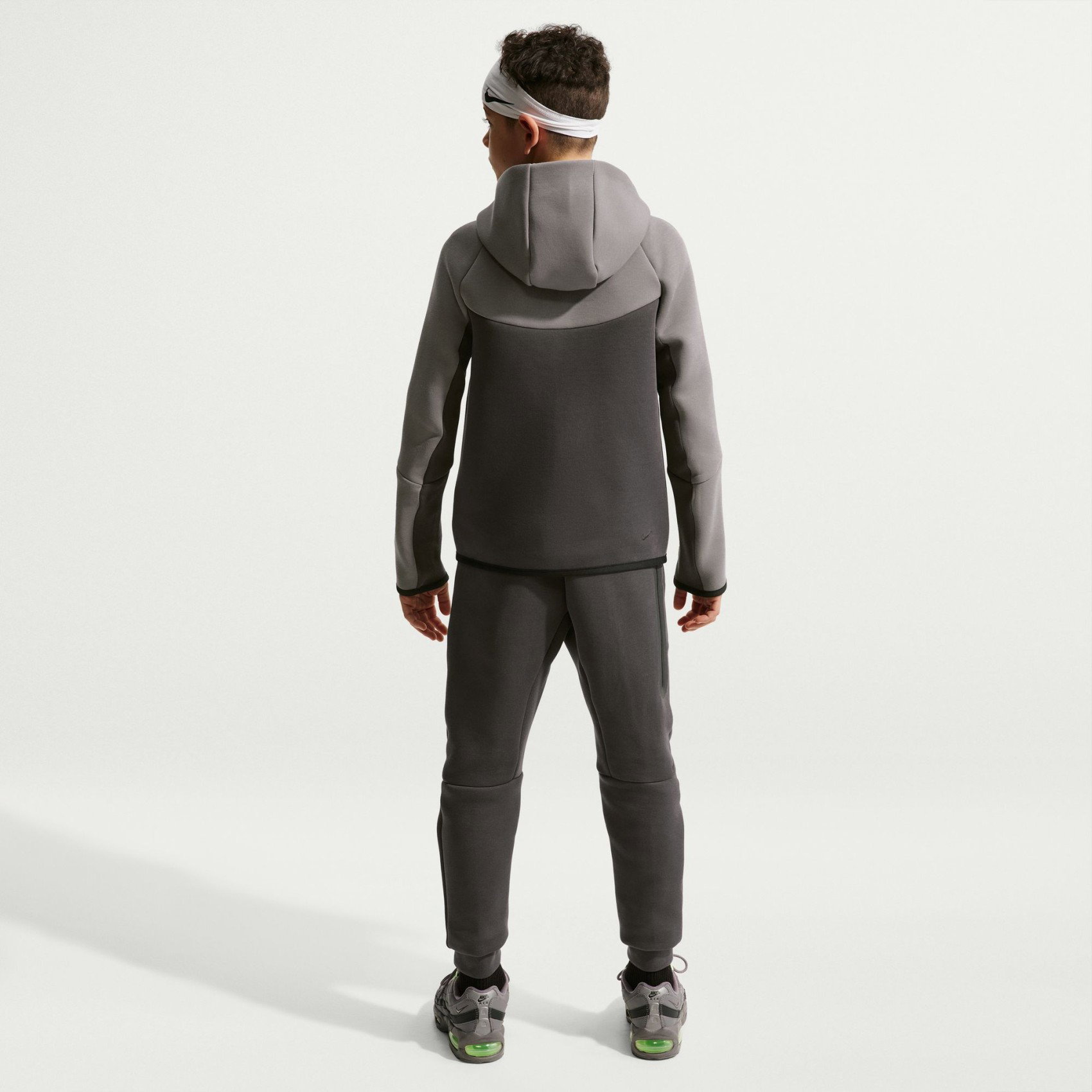 Nike Tech Fleece Fz Çocuk Gri Sweatshirt HV5867-015