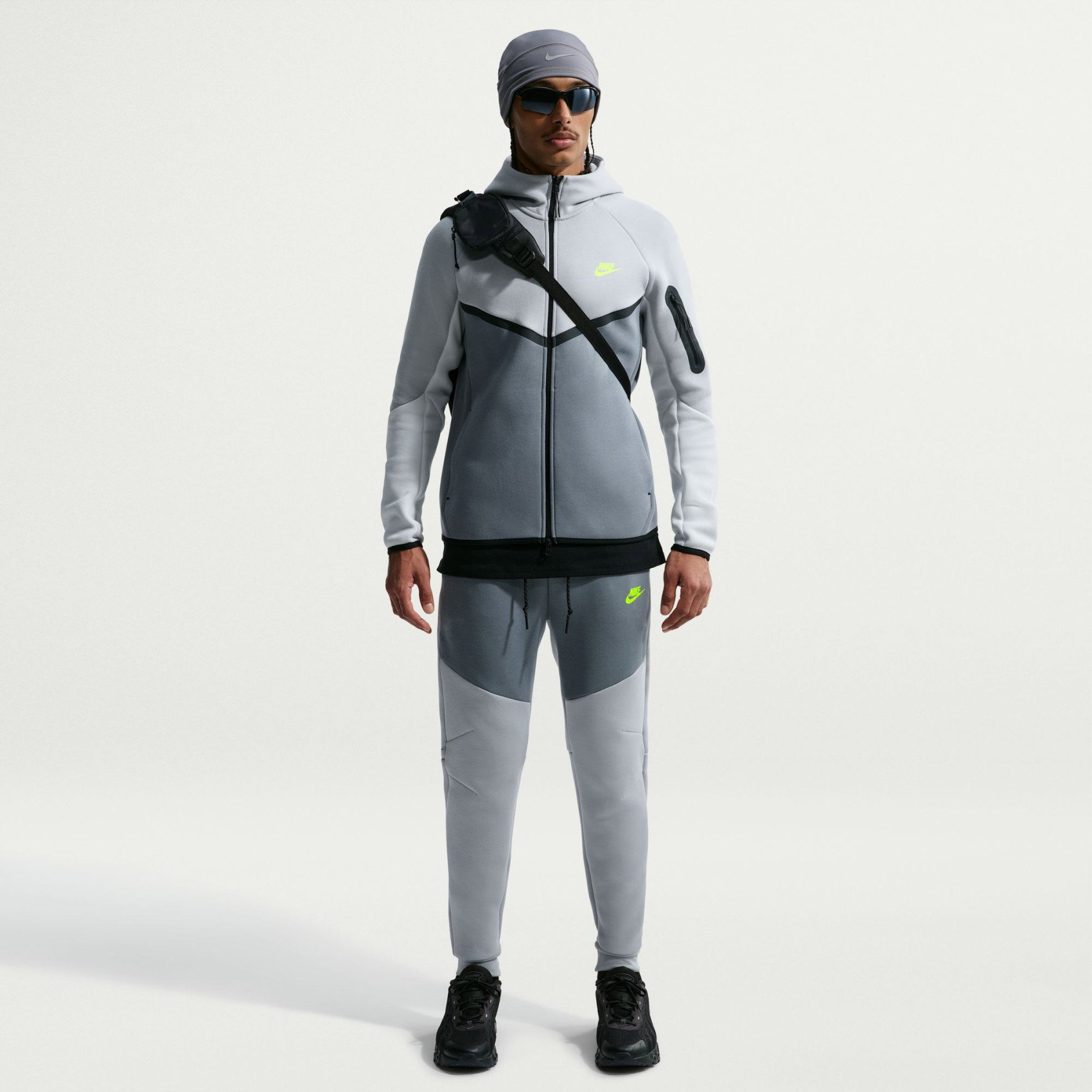 NIKE - Tech Fleece Jogger Erkek Gri Eşofman Altı