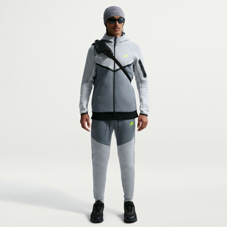 NIKE - Tech Fleece Jogger Erkek Gri Eşofman Altı