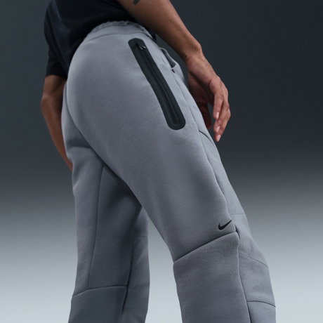 NIKE - Tech Fleece Jogger Erkek Gri Eşofman Altı (1)