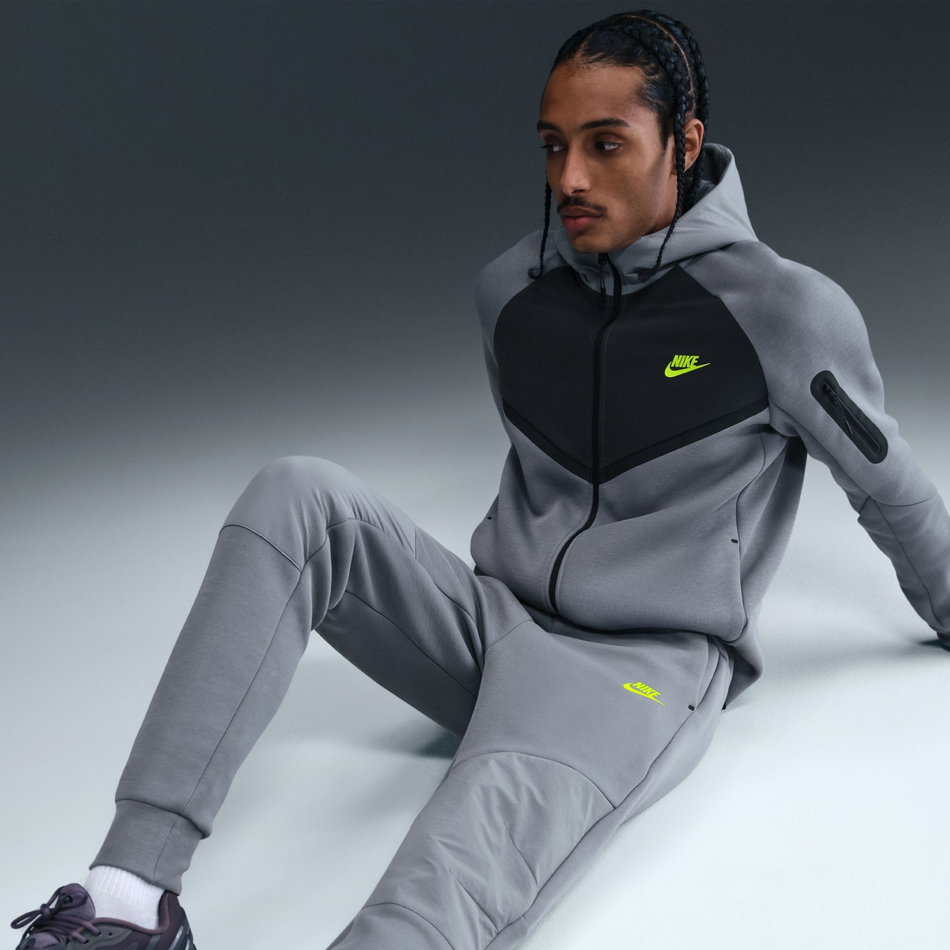 Tech Fleece Jogger Erkek Gri Eşofman Altı