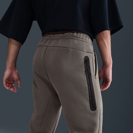 NIKE - Tech Fleece Jogger Erkek Kahverengi Eşofman Altı (1)