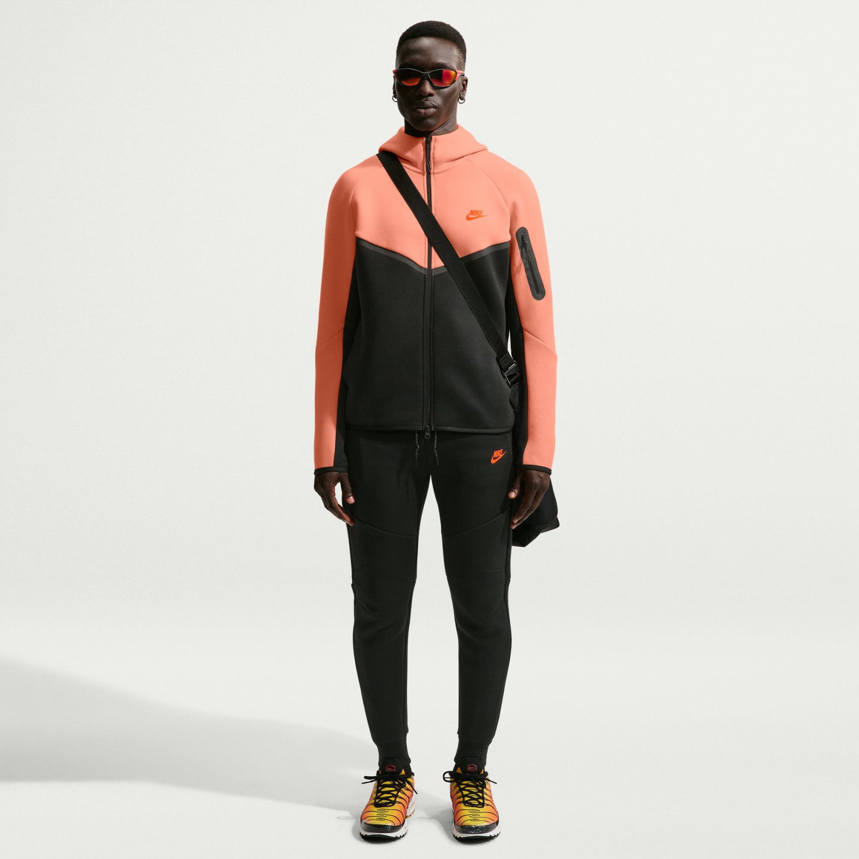 NIKE - Tech Fleece Jogger Erkek Siyah Eşofman Altı
