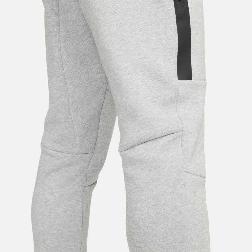 Nike tech fleece junior pants hotsell