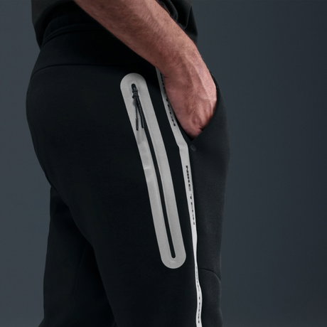NIKE - Tech Fleece Jogger Pant Reflect Erkek Siyah Eşofman Altı (1)