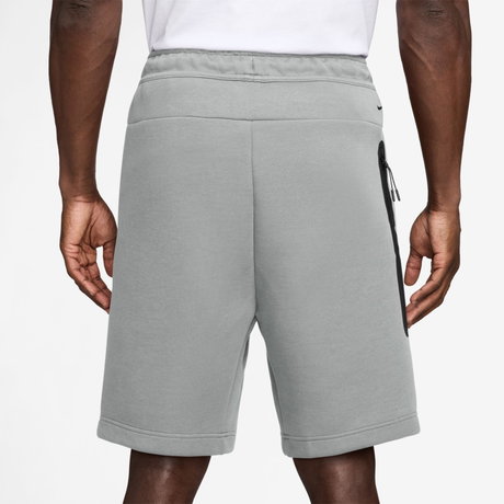 NIKE - Tech Fleece Short Erkek Gri Şort (1)