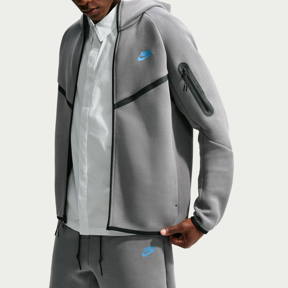 Tech Fleece Short Erkek Gri Şort