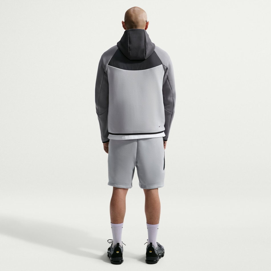Tech Fleece Short Erkek Gri Şort
