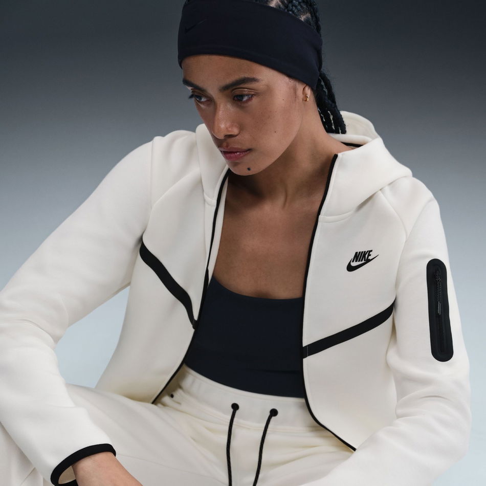 Tech Fleece Windrunner FZ Hooded Kadın Sweatshirt