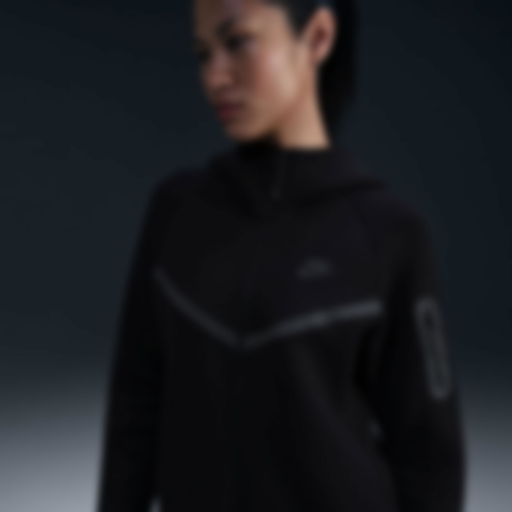 NIKE - Tech Fleece Windrunner Hoodie 2 Kadın Sweatshirt (1)