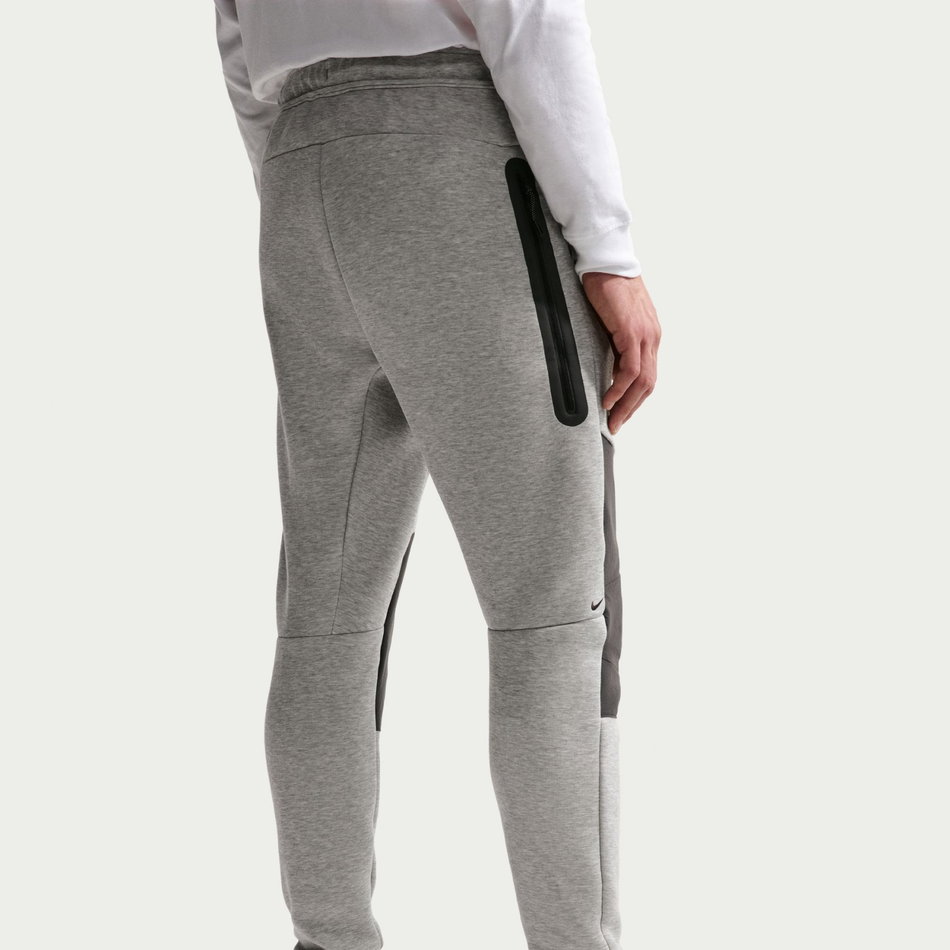 Tech Mix Jogger Erkek Gri Eşofman Altı