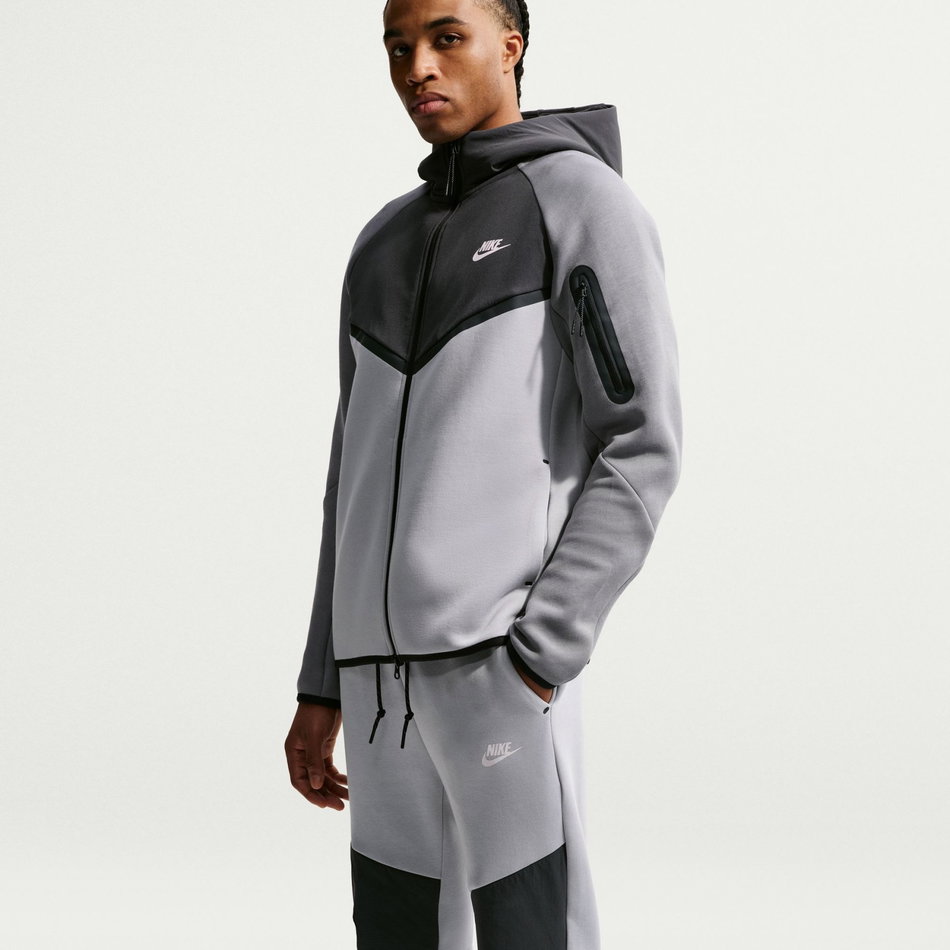 Tech Mix Jogger Erkek Gri Eşofman Altı