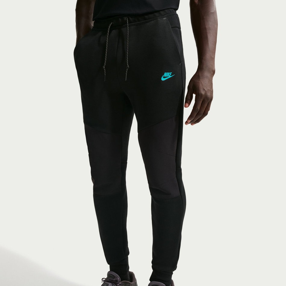 Tech Mix Jogger Erkek Siyah Eşofman Altı