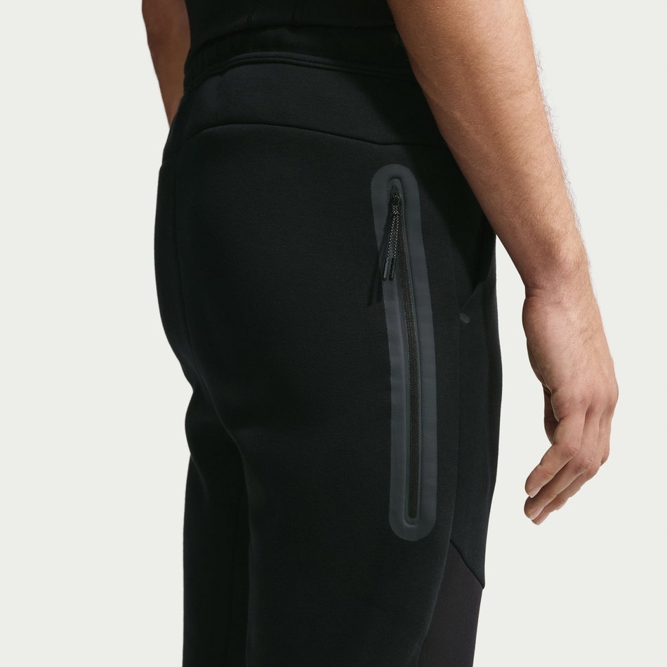 Tech Mix Jogger Erkek Siyah Eşofman Altı