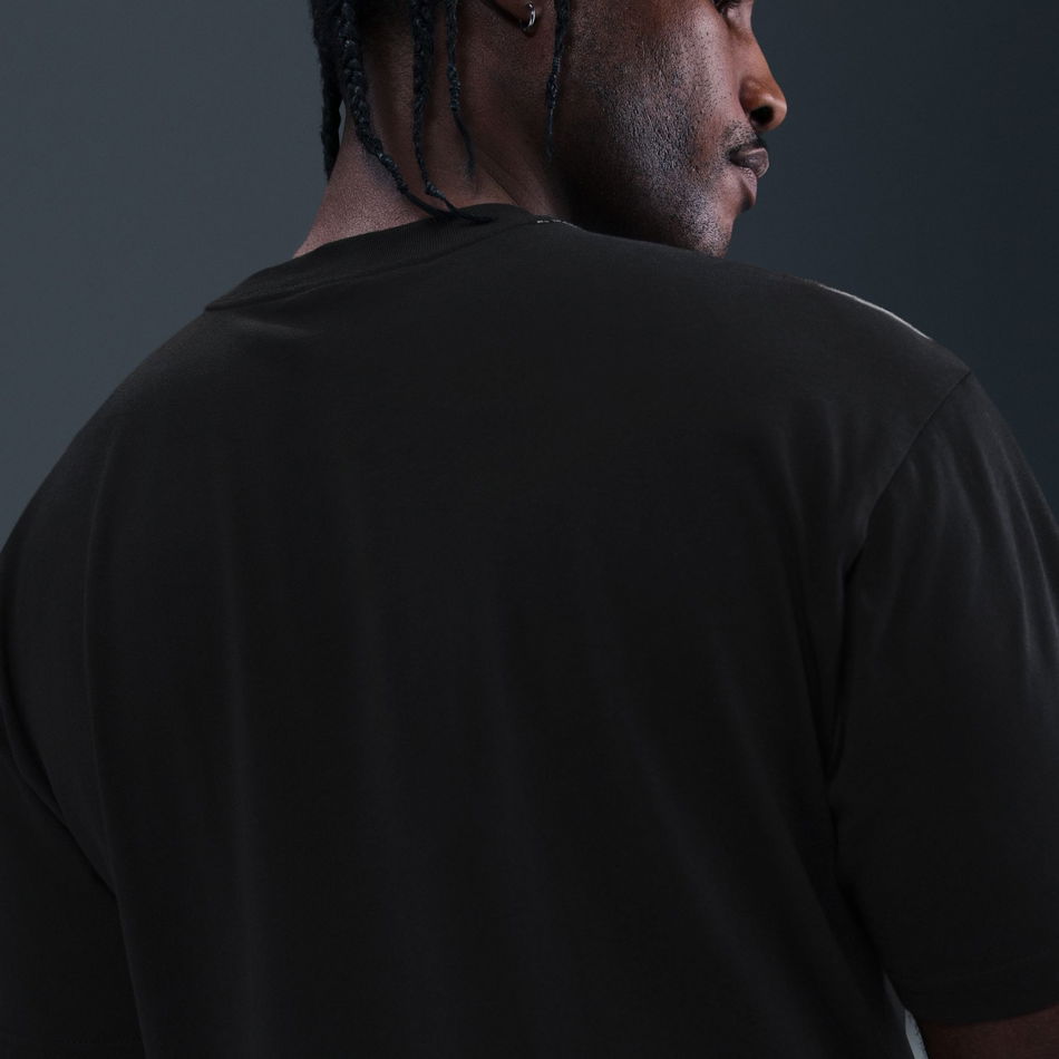 Tech Mix Tee Erkek Siyah Tişört