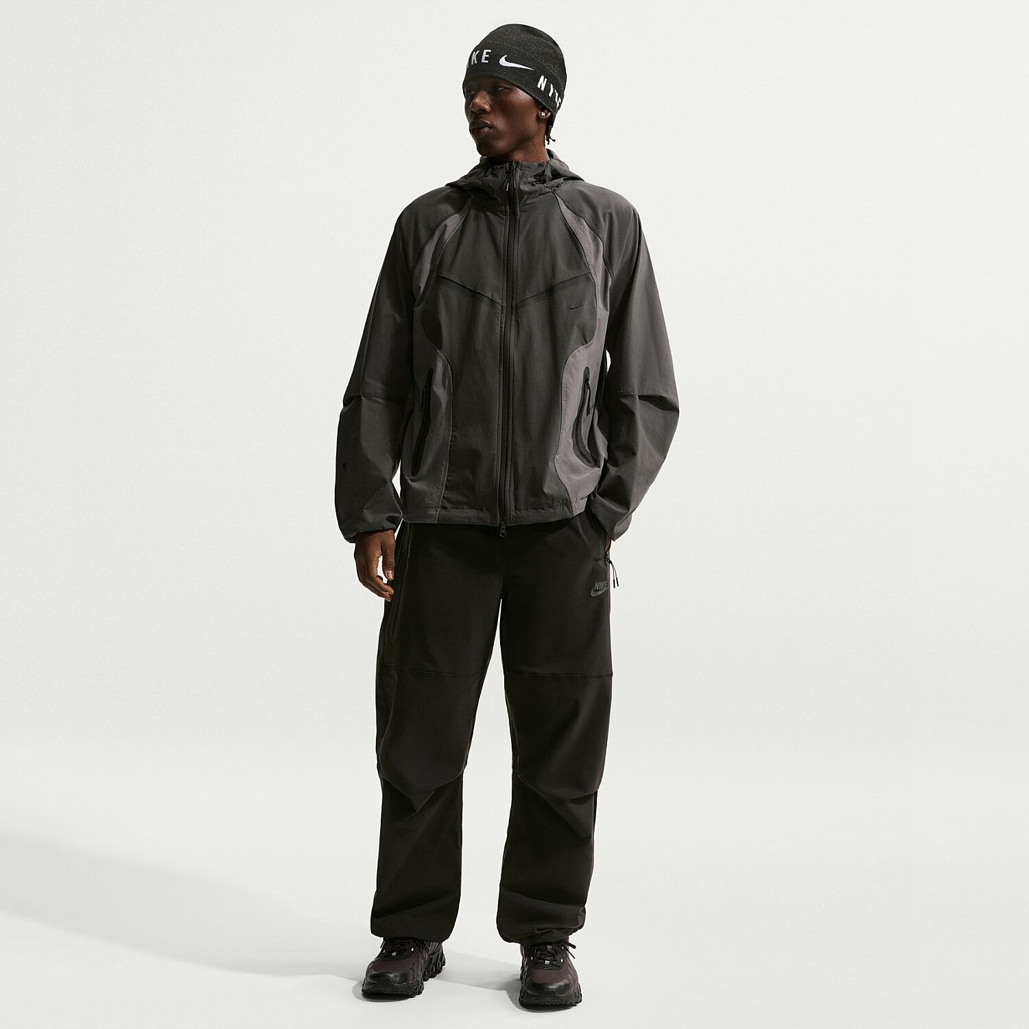 Мужские спортивные штаны Nike Tech Woven Dri-FIT Pant