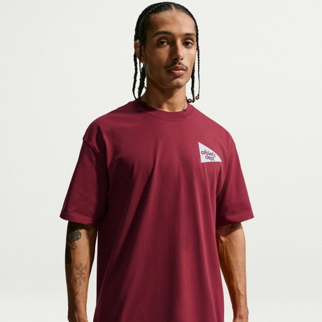 NIKE - Tee Lse Celebrate Brand Erkek Kırmızı Tişört