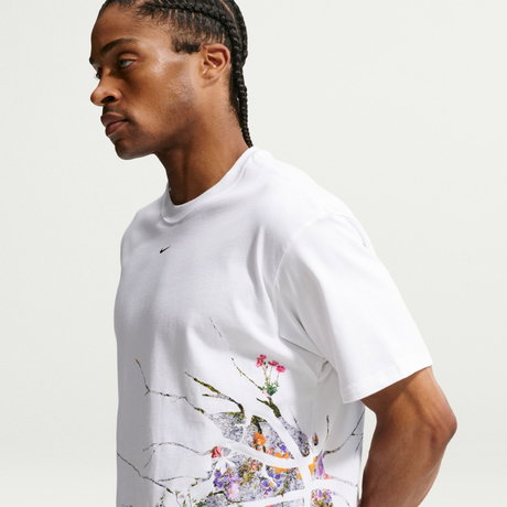 NIKE - Tee Lse Oc Concrete Ball Erkek Beyaz Tişört (1)