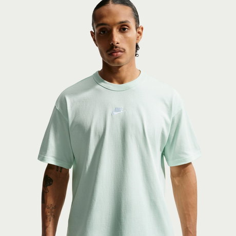 NIKE - Tee Lse Premium Essential Erkek Yeşil Tişört