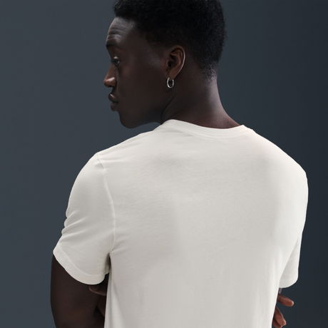 NIKE - Tee OC Med GFX Culture Erkek Tişört (1)