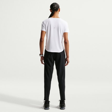 NIKE - Tempo Dri-FIT SS Top Kadın Beyaz Tişört (1)