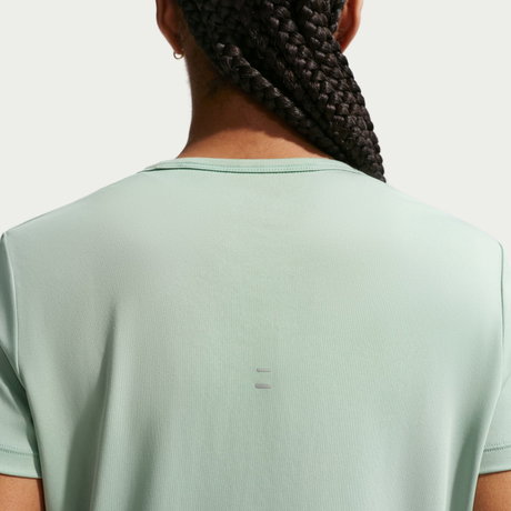 NIKE - Tempo Dri-FIT Ss Top Kadın Tişört (1)
