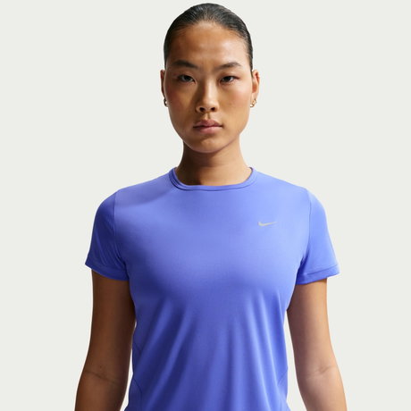 NIKE - Tempo Dri-FIT Ss Top Kadın Tişört (1)