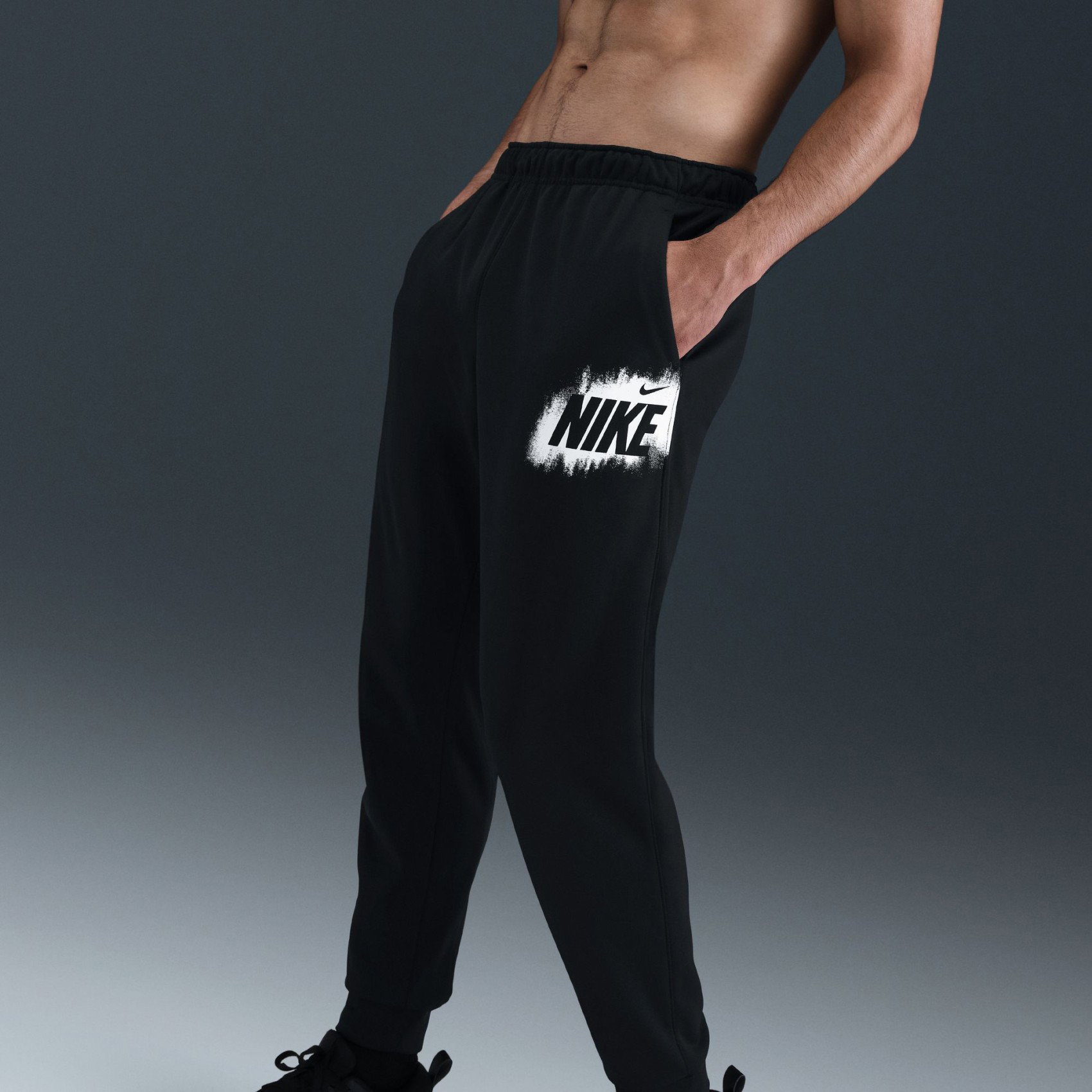 Nike Therma-FIT Fleece Jogger Erkek Siyah Eşofman Altı HV4065-010