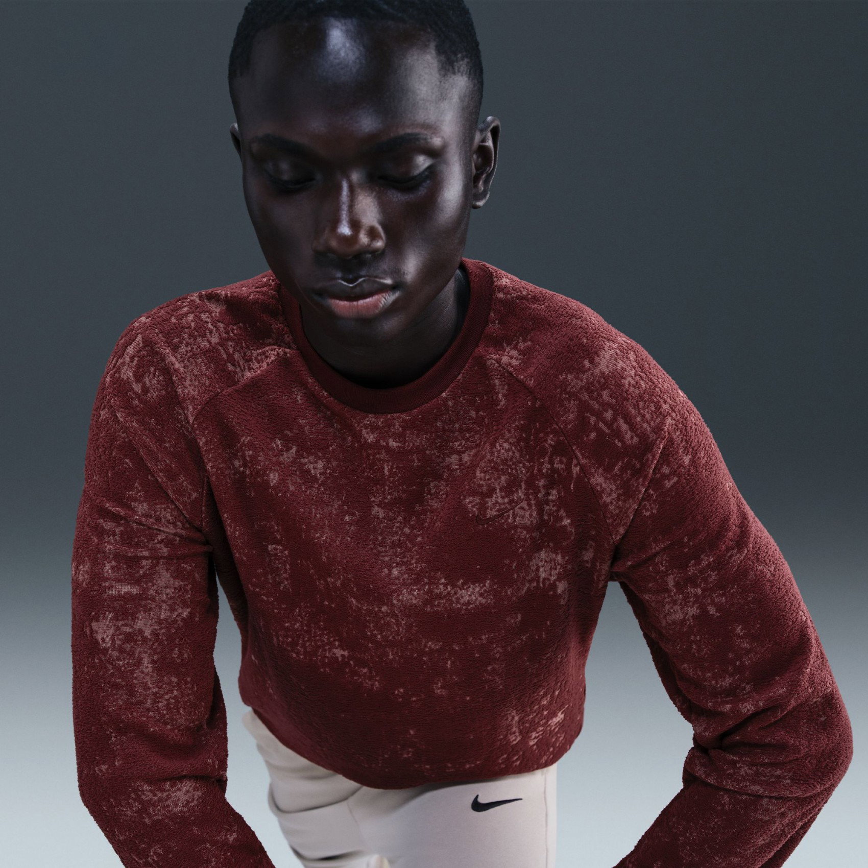 Nike Therma-FIT Primary Crew Jacquard Erkek Bordo Sweatshirt