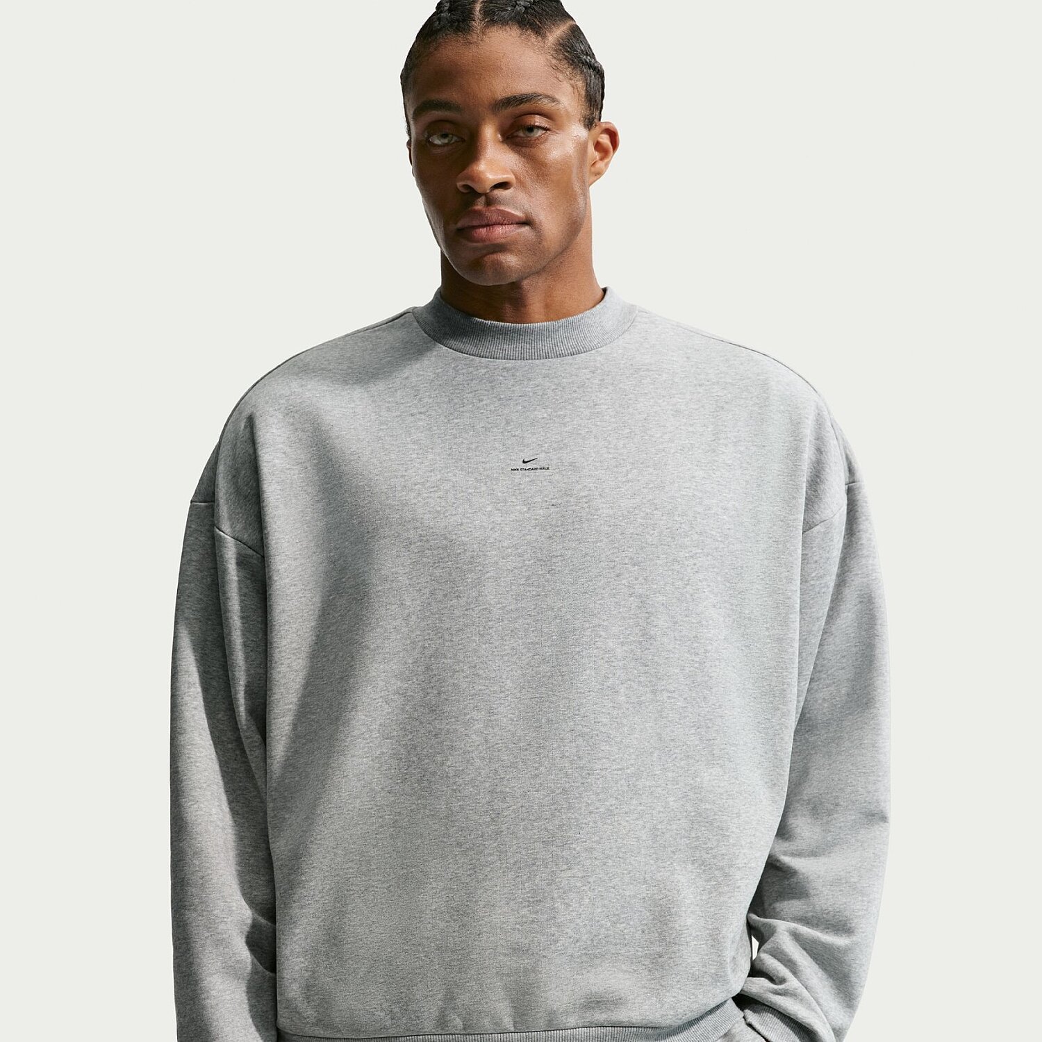 Мужской свитшот Nike Therma-FIT Standard Issue Brushed Crew