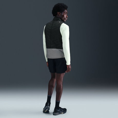 NIKE - Therma-FIT Synthetic Fill Repel Vest Erkek Yelek (1)