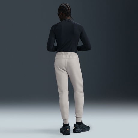 NIKE - Tottenham Hotspur Tech Fleece Jogger Erkek Eşofman Altı (1)