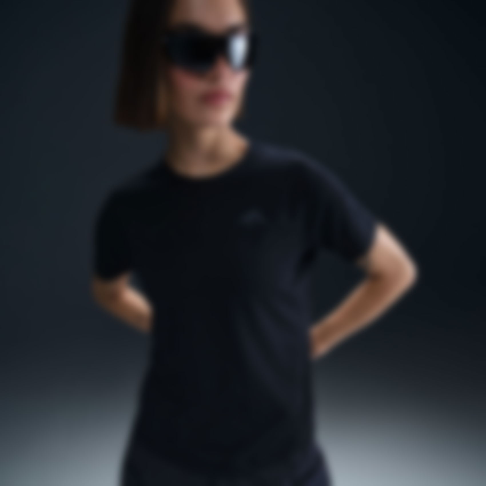 NIKE - Trail Dri-FIT SS Top Kadın Siyah Tişört