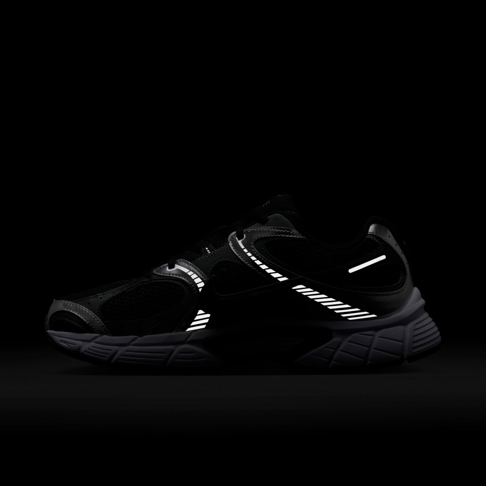 Nike Siyah Nike V5