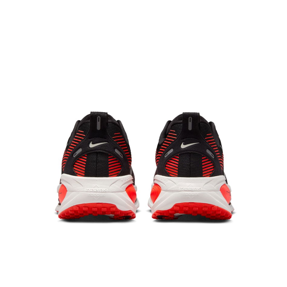 Vomero 18 'Black Bright Crimson' Erkek Koşu Ayakkabısı