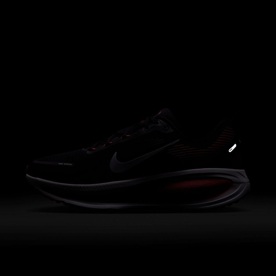 Vomero 18 'Black Bright Crimson' Erkek Koşu Ayakkabısı
