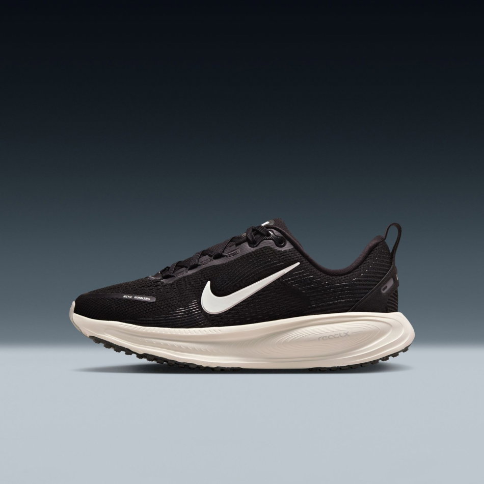 Детские кроссовки Nike Vomero 18 'Black Coconut Milk' Gs для бега