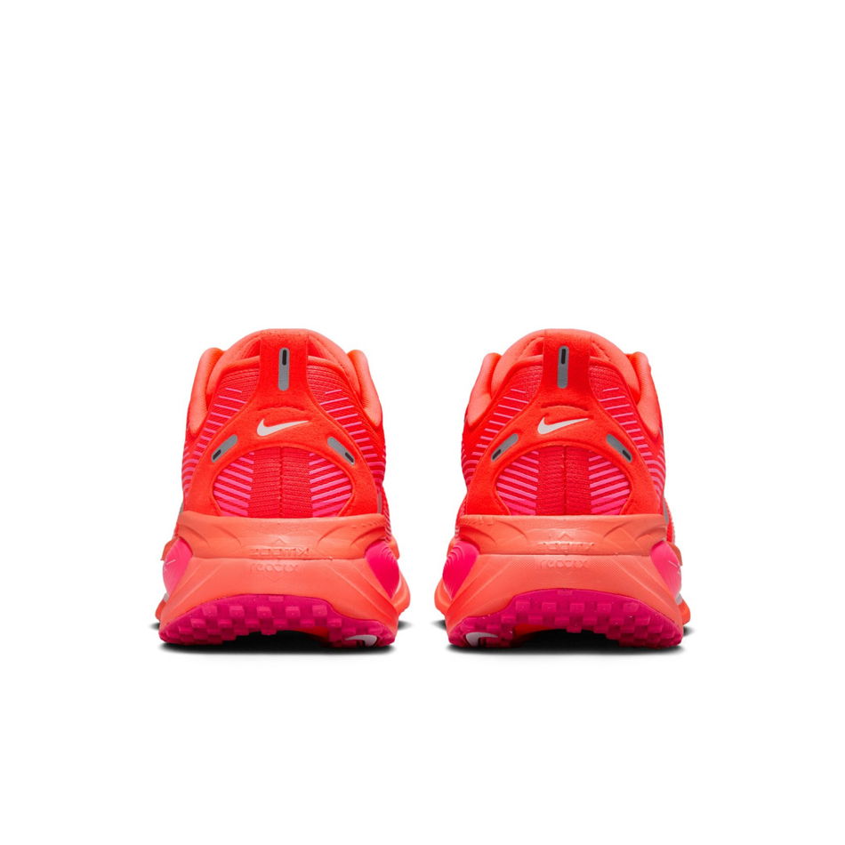 Vomero 18 'Hyper Pink' Kadın Koşu Ayakkabısı