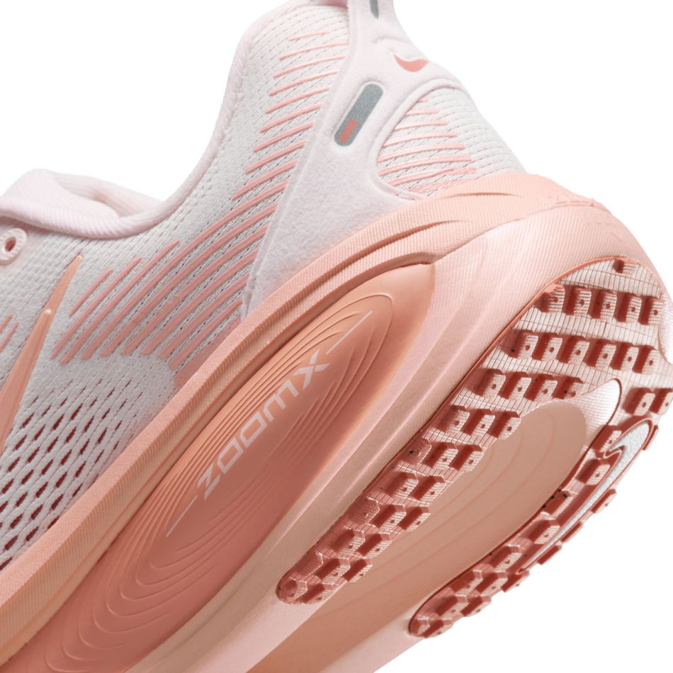 Vomero 18 'Light Soft Pink' Kadın Koşu Ayakkabısı