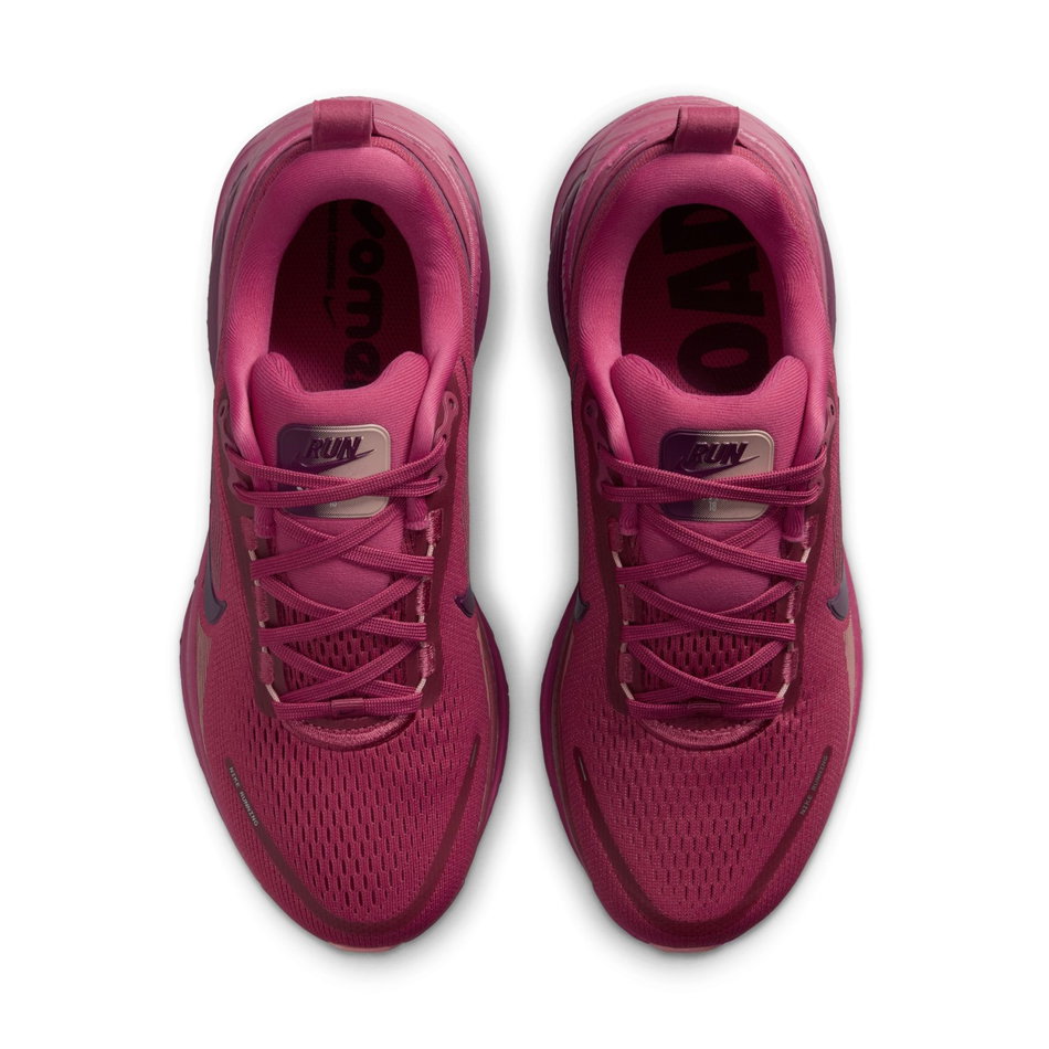 Vomero 18 'Sweet Beet' Kadın Koşu Ayakkabısı