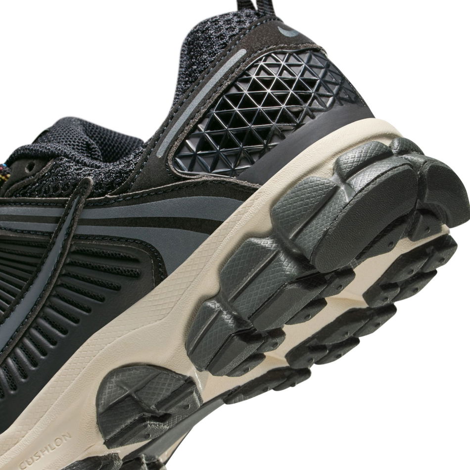 Vomero 5 EE Gs Çocuk Sneaker Ayakkabı