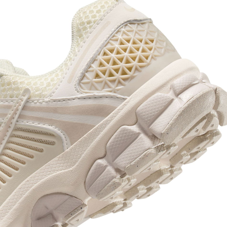 Vomero 5 EE Gs Çocuk Sneaker Ayakkabı