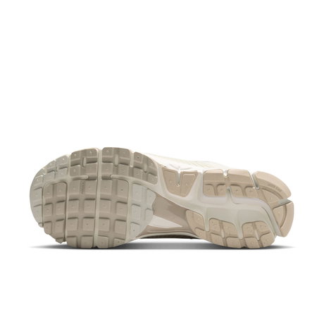 NIKE - Vomero 5 Erkek Sneaker Ayakkabı (1)