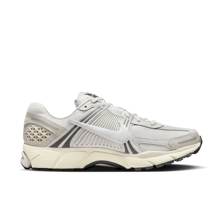 Vomero 5 Erkek Sneaker Ayakkabı