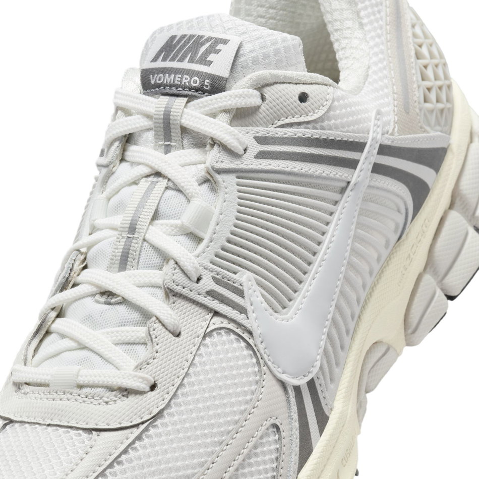 Vomero 5 Erkek Sneaker Ayakkabı